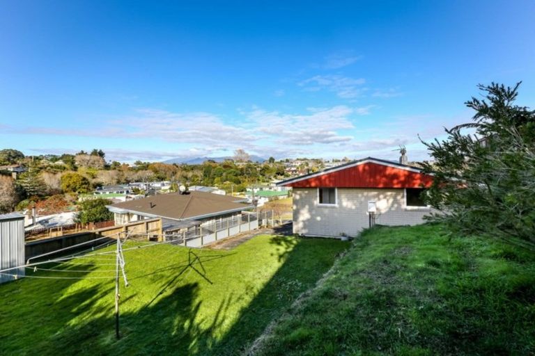 Photo of property in 11 Pembroke Street, Westown, New Plymouth, 4310
