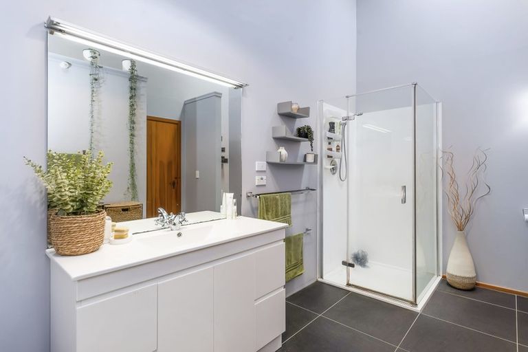 Photo of property in 71 Huia Street, Waikanae, 5036