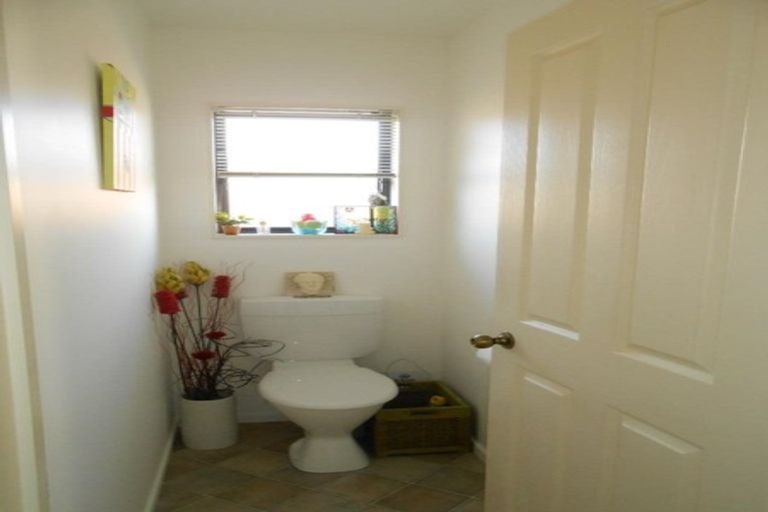 Photo of property in 35 Green Lane, Pukekohe, 2120