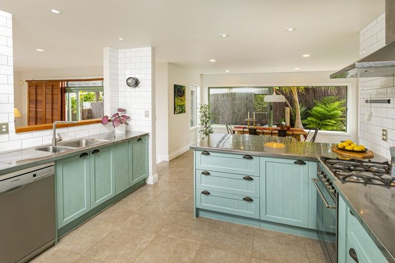 Photo of property in 2/305 Lake Road, Hauraki, Auckland, 0622