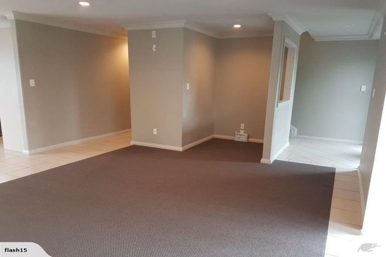 Photo of property in 4 Nirmal Place, Sunnyvale, Auckland, 0612
