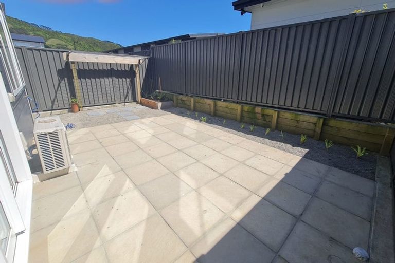 Photo of property in 28 Pateke Drive, Kenepuru, Porirua, 5022