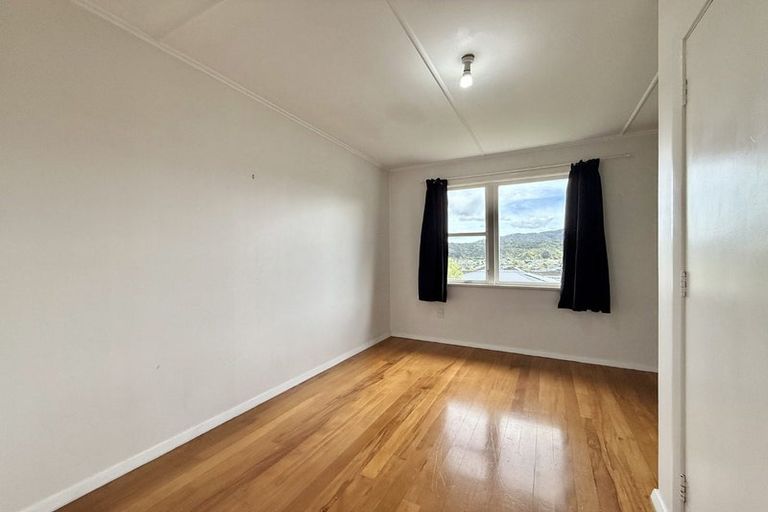 Photo of property in 4 Pollard Street, Wainuiomata, Lower Hutt, 5014