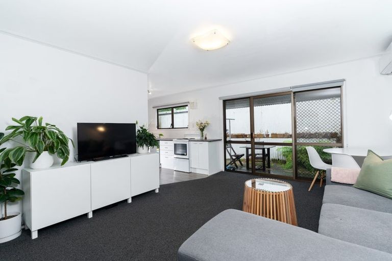 Photo of property in 2/11a Union Street, Claudelands, Hamilton, 3214