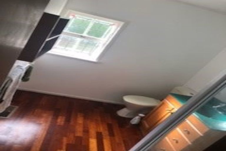 Photo of property in 92b Upper Harbour Drive, Greenhithe, Auckland, 0632