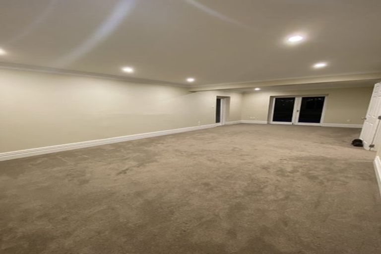 Photo of property in 187 Browns Bay Road, Browns Bay, Auckland, 0630