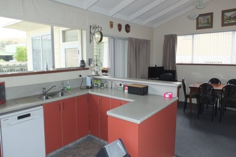Photo of property in 8 Meon Street, Oamaru North, Oamaru, 9400