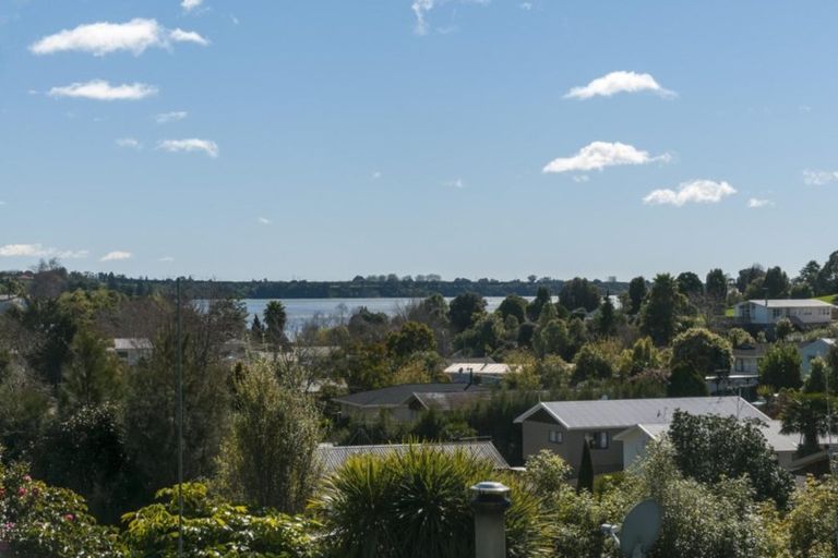 Photo of property in 52a Resolution Road, Welcome Bay, Tauranga, 3112