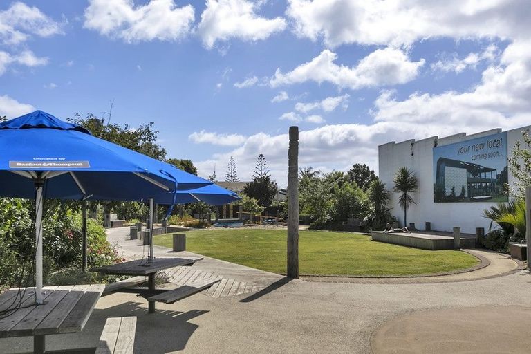 Photo of property in 32/120 Beach Haven Road, Beach Haven, Auckland, 0626