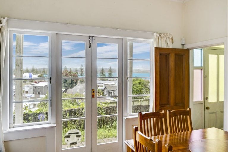 Photo of property in 2b Kowhai Road, Bluff Hill, Napier, 4110