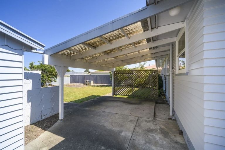 Photo of property in 22 Park Road, West End, Palmerston North, 4412