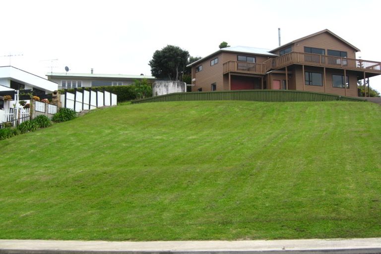 Photo of property in 82 Shakespear Road, Army Bay, Whangaparaoa, 0930