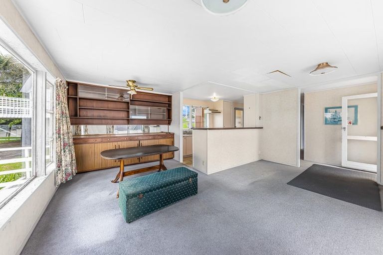 Photo of property in 47 Moffat Road, Red Beach, 0932