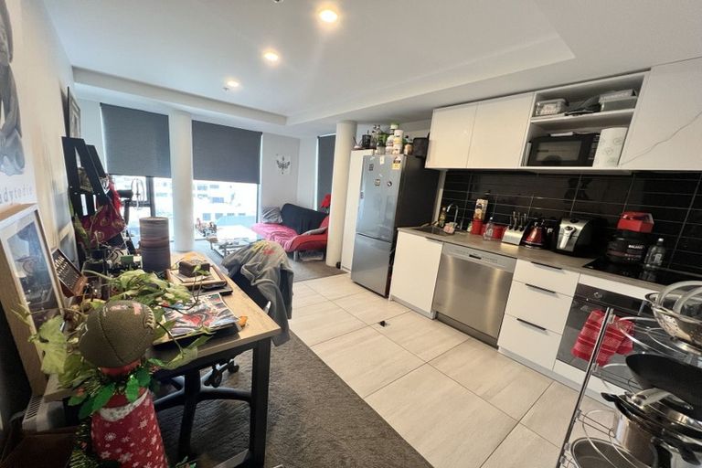 Photo of property in Pinnacle Apartments, W706/160 Victoria Street, Te Aro, Wellington, 6011
