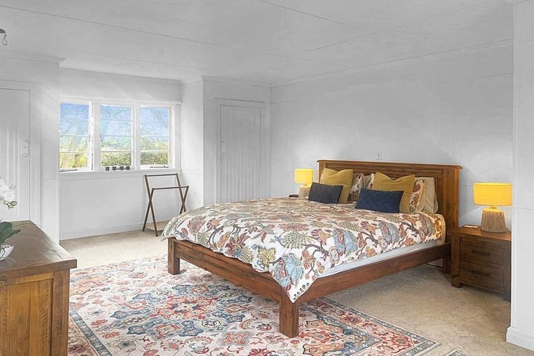 Photo of property in 86 Tawa Road, Kumeu, 0891