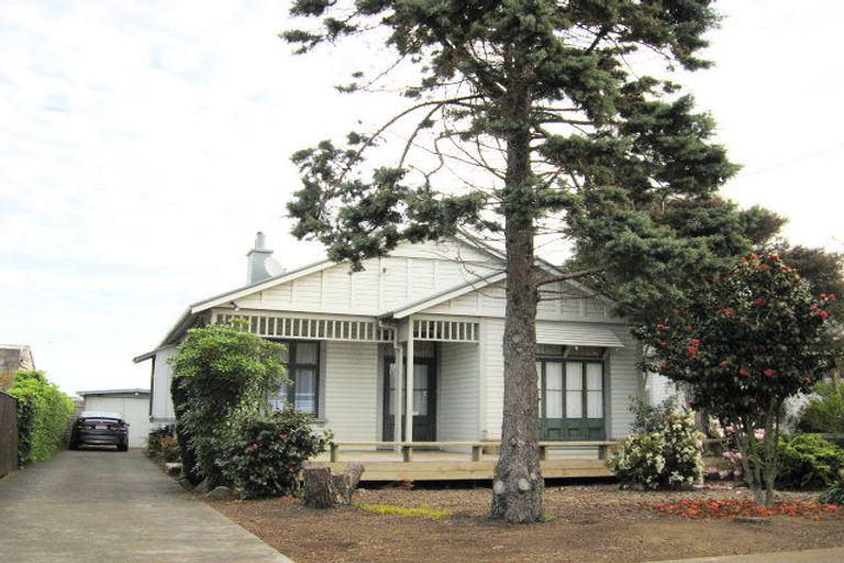 Photo of property in 13 Bignell Street, Gonville, Whanganui, 4501