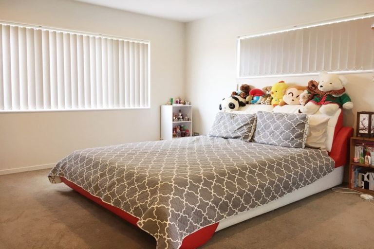 Photo of property in 76 Castlederg Drive, Flat Bush, Auckland, 2019