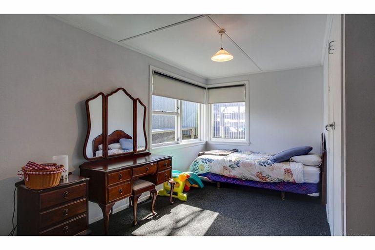 Photo of property in 16 Clyde Carr Crescent, Waimataitai, Timaru, 7910