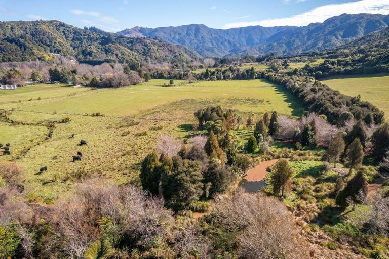 Photo of property in 70 Harvey Road, Marahau, Motueka, 7197