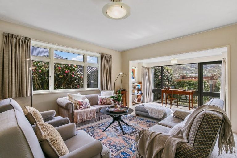 Photo of property in 275 Karori Road, Karori, Wellington, 6012