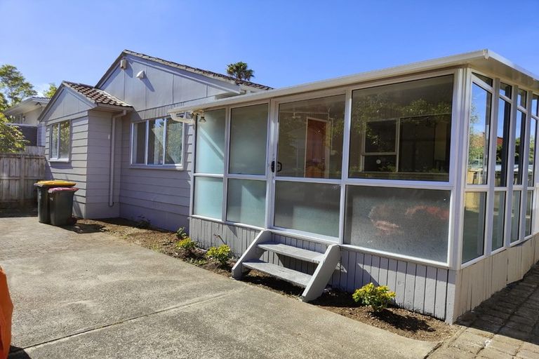 Photo of property in 31 Glennandrew Drive, Half Moon Bay, Auckland, 2012