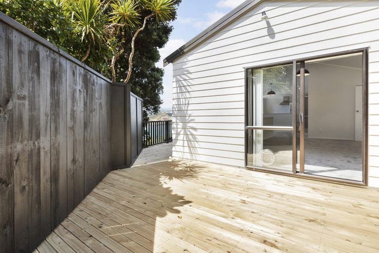 Photo of property in 51b View Road, Houghton Bay, Wellington, 6023