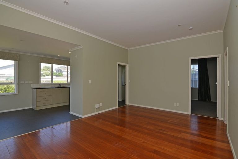 Photo of property in 2 Collins Street, Petone, Lower Hutt, 5012