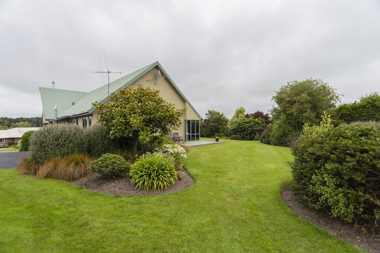 Photo of property in 12 Grove Avenue, Weston, Oamaru, 9401