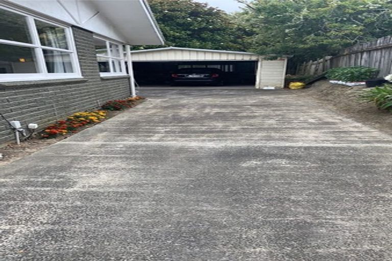 Photo of property in 7 Segedin Place, Glenfield, Auckland, 0629