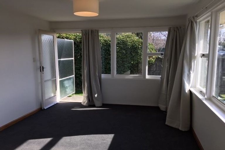 Photo of property in 2/26 Edgeware Road, St Albans, Christchurch, 8014