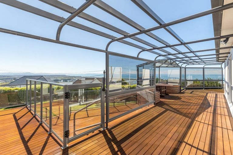 Photo of property in 12 Belleview Terrace, Mount Pleasant, Christchurch, 8081