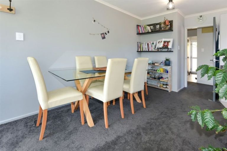 Photo of property in 1/29 Laing Crescent, Heathcote Valley, Christchurch, 8022