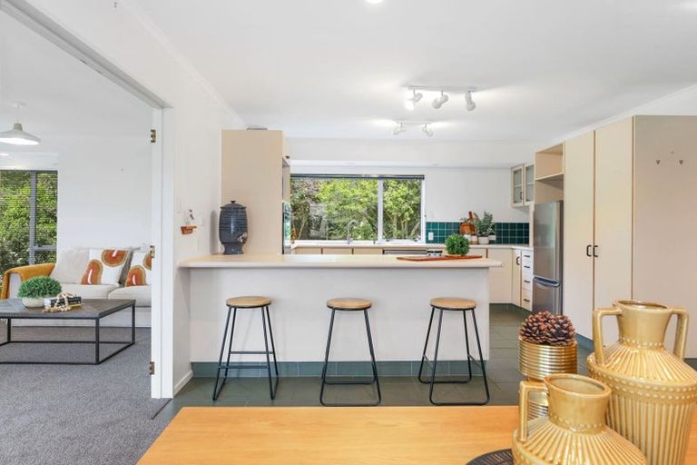 Photo of property in 93 Acacia Heights Drive, Acacia Bay, Taupo, 3385