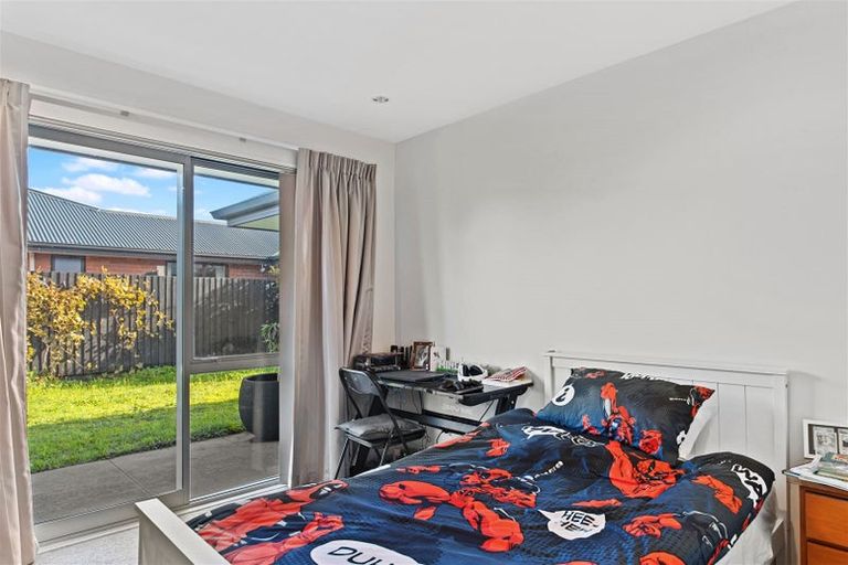 Photo of property in 2/28 Ottawa Road, Wainoni, Christchurch, 8061