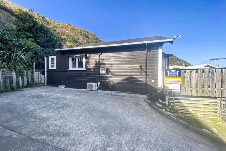 Photo of property in 36a Moa Point Road, Moa Point, Wellington, 6022