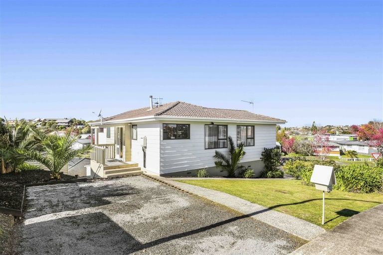 Photo of property in 2 Glamis Avenue, Dinsdale, Hamilton, 3204
