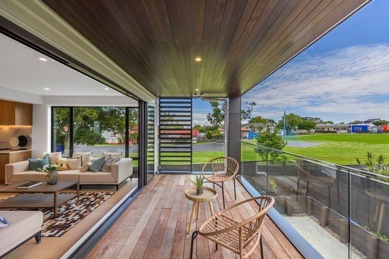 Photo of property in 4/20 Williamson Avenue, Belmont, Auckland, 0622