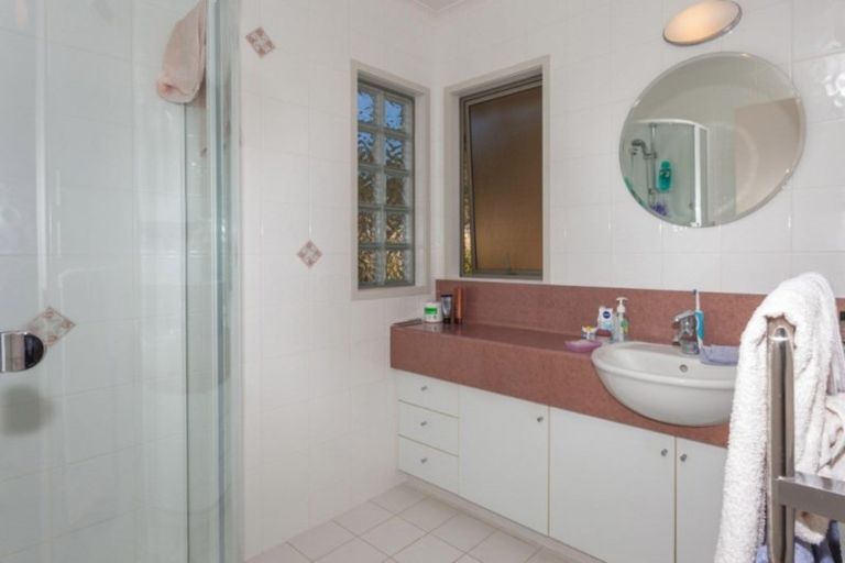 Photo of property in 117 Pacific View Drive, Whangamata, 3620