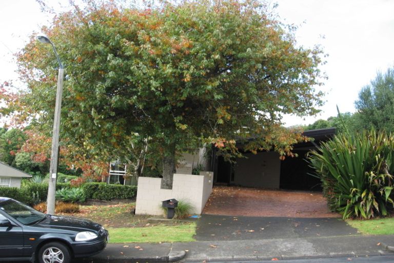 Photo of property in 7 Mcmillan Place, Mellons Bay, Auckland, 2014