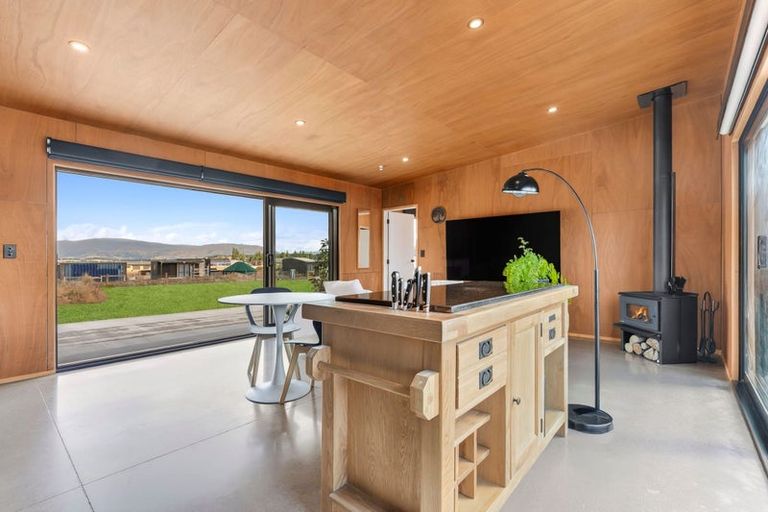 Photo of property in 15 Lost Burn Road, Lake Hawea, 9382