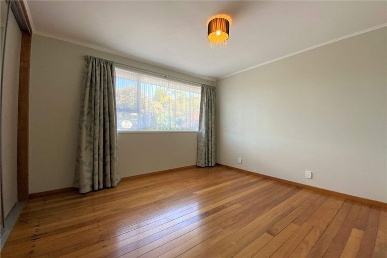 Photo of property in 36 Sequoia Place, Sunnynook, Auckland, 0620