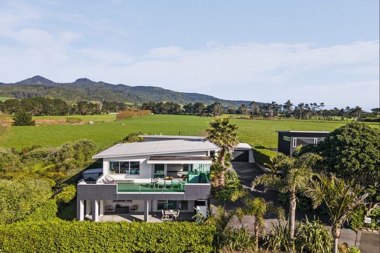 Photo of property in 17b Shearer Drive, Oakura, 4314