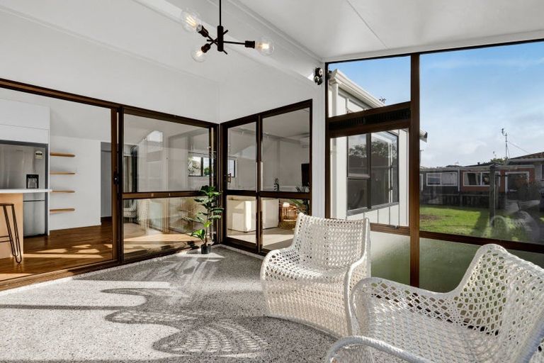 Photo of property in 250 Tukapa Street, Westown, New Plymouth, 4310