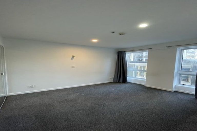 Photo of property in Terrace Heights Apartments, 5e/163 The Terrace, Wellington Central, Wellington, 6011
