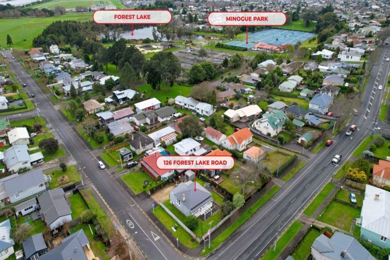 Photo of property in 126 Forest Lake Road, Forest Lake, Hamilton, 3200