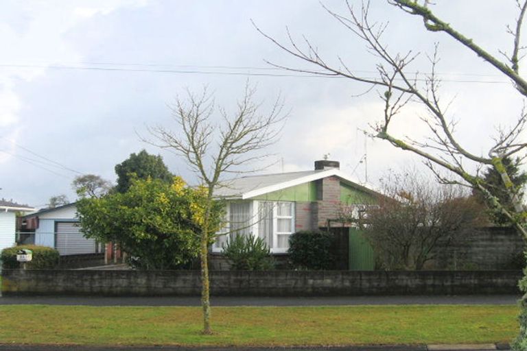 Photo of property in 90 Mount View Road, Melville, Hamilton, 3206