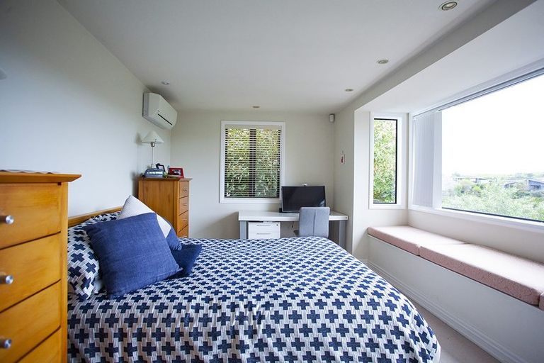 Photo of property in 27c Tamaki Bay Drive, Pakuranga, Auckland, 2010