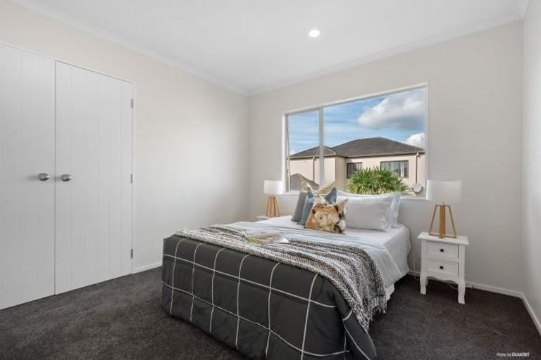 Photo of property in 3 Banshire Close, Flat Bush, Auckland, 2016