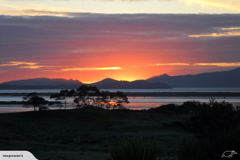 Photo of property in 17 Matakohe Place, Portland, Whangarei, 0178