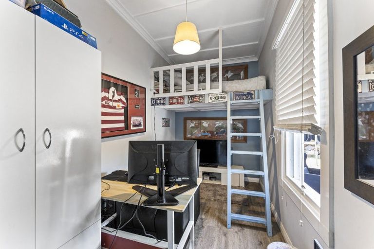 Photo of property in 33 Tararua Street, Pahiatua, 4910